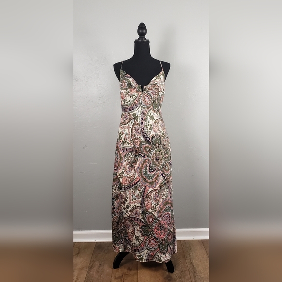 Vici dress, Large, paisley, maxi, open back - Picture 2 of 4